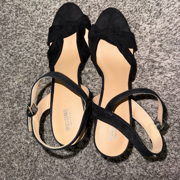 NWOT Mossimo Supply Co. Black Strappy 5inch Heels - Picture 3 of 4